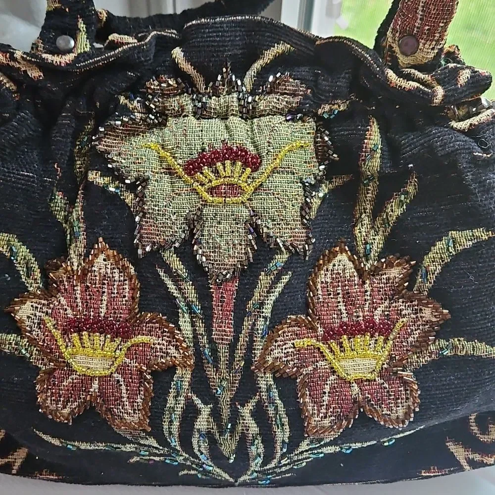 Vintage Tapestry Handbag With Floral Design - Picture 2 of 10